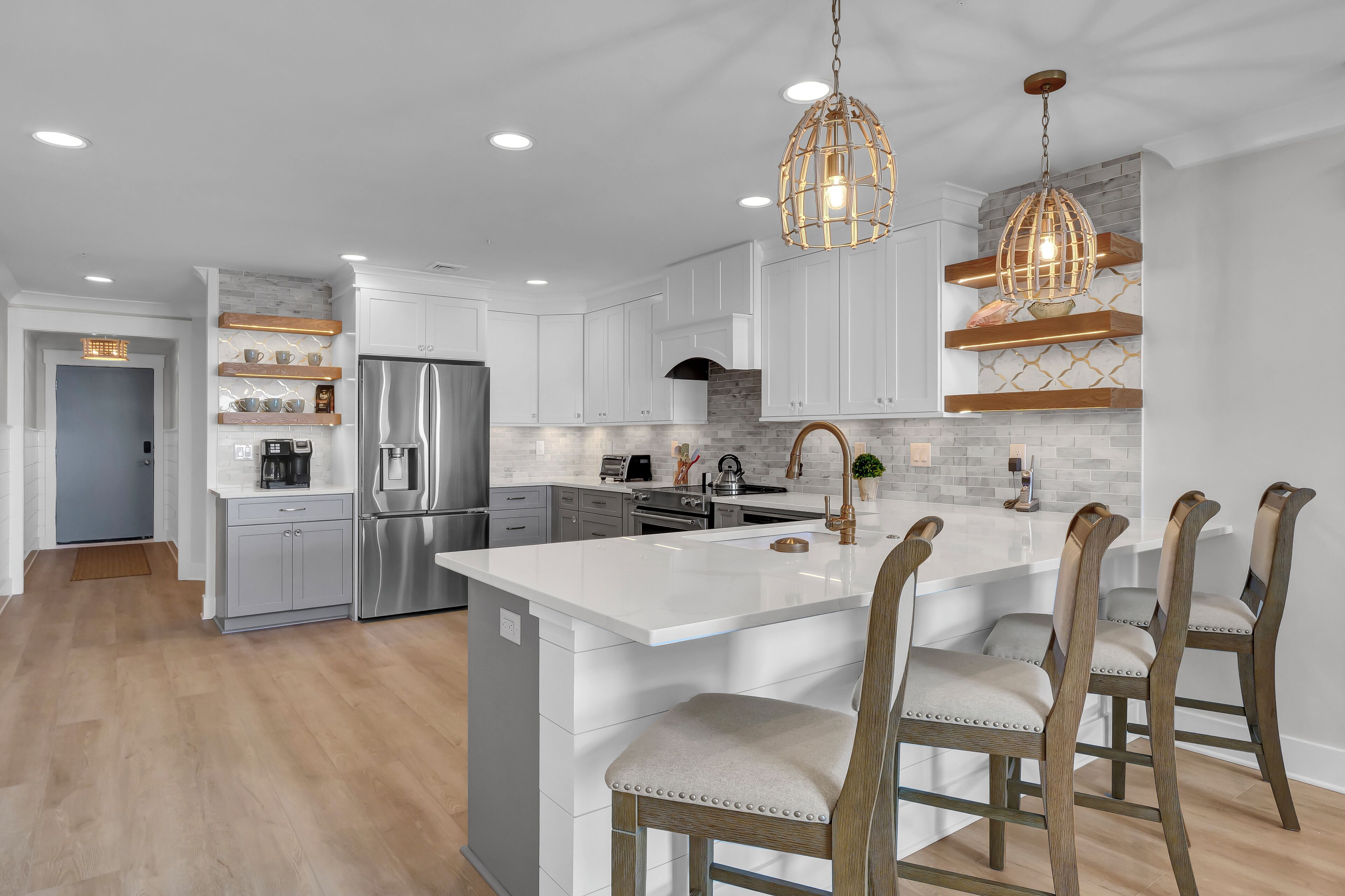 Refrigerador, microondas, horno, placa de cocina