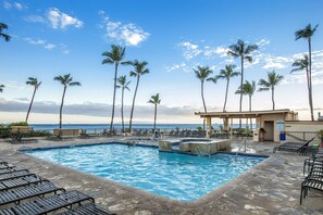 Outdoor pool, a heated pool - Maui Beachfront Condo – Sugar Beach #430 – Stunning Ocean Views & Pool (Kihei, Maui)