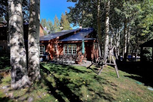 Gothic Charmer,Charming home on the West End of CB