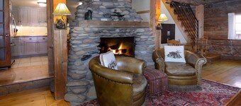 Charmante maison de 3 chambres et plus Ă l'ouest de la ville. 250 $ / nt jusqu'au 4/7