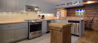 Gothic Charmer,Charming home on the West End of CB
