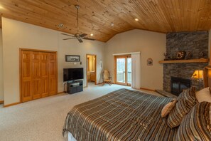 7 soverom, wi-fi (inkludert) og sengetøy