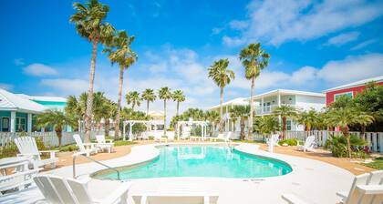 Huge Coastal Beach Home! Community Boardwalk!