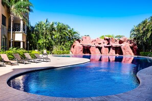 Pool - Sunrise 16☺Family Setting, Big Pool Beach facing in towns ♥ (Tamarindo)