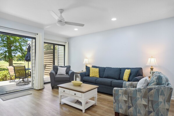 Smart TV, DVD player