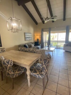 Smart TV y reproductor de DVD 