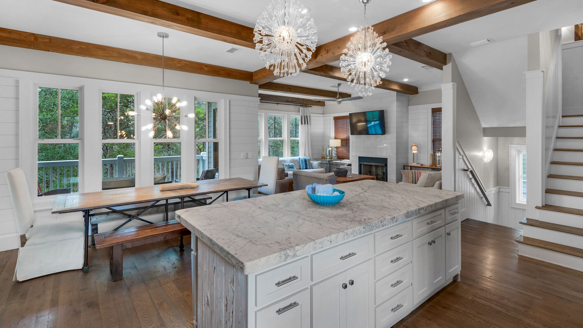4 Minutes to Beach + Community Pool ~ Stunning Modern Home for 12: Ocean Park