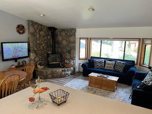 TV, DVD player