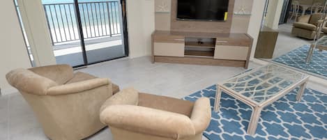 Fernseher, DVD-Player