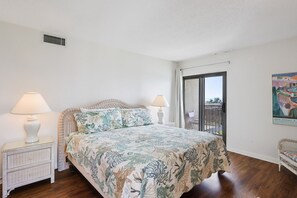 2 slaapkamers, een strijkplank/strijkijzer, gratis wifi, beddengoed