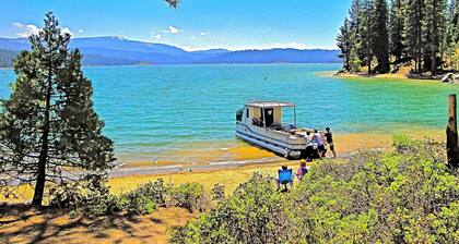 Cozy Home w/ Spacious Decks - Long Driveway for Boat Parking - One Mile to Town