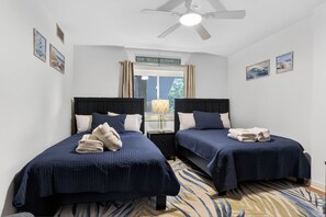 2 chambres, fer et planche à repasser, Wi-Fi gratuit, draps fournis