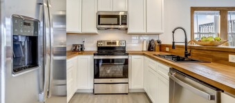 Private Pool, Hot Tub, Den,  Community pool & Tennis