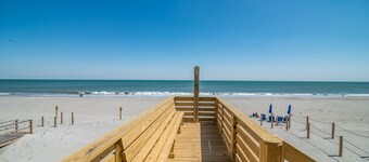 McInnes 762 5 bedroom ocean front home on the South End of Pawleys!