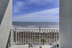Property grounds - 3402 SeaCrest - Direct 180 Degrees OCEANFRONT views! Heated Pool March/April (Hilton Head Island)
