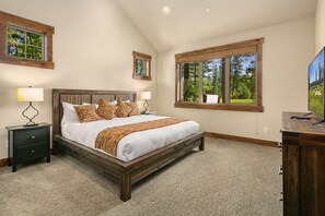 5 bedrooms, iron/ironing board, free WiFi, bed sheets