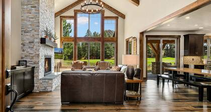 Brand New Golf Course Stunner! Short Walk to the Winery * Hot Tub * Fire Pit