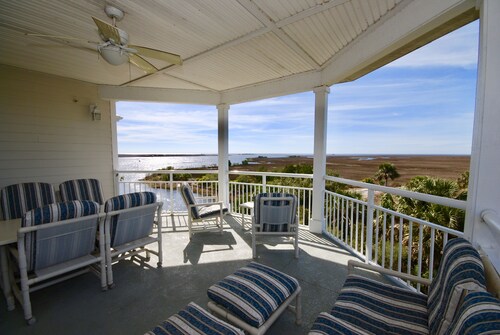 Gulf Breeze Condo #208- Private Ramp! WiFi! NO DOCK THIS SCALLOP SEASON!