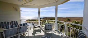 Uitkijkend over de Golf van Mexico! Gulf Breeze Condo # 208- Private Ramp en Slip! 