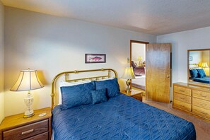 2 bedrooms, Internet, bed sheets