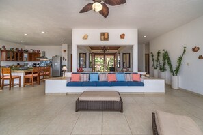 TV - Private and luxurious beachfront villa in Tankah, private pool and more! (Tankah Tres Beach)