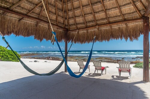 Private and luxurious beachfront villa in Tankah, private pool and more!