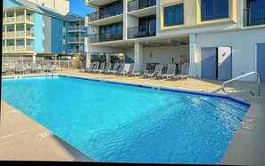 Unclassified image, 4 of 37, button