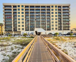 Exterior - Island Winds West 271 (Gulf Shores)