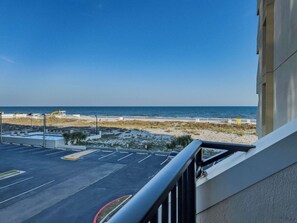 Unclassified image, 2 of 37, button