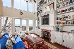 TV, peis og DVD-spiller