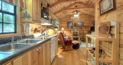 Deer Run | Wooded Cabin w/ Fire Pit, Porch Views + Biltmore Pass