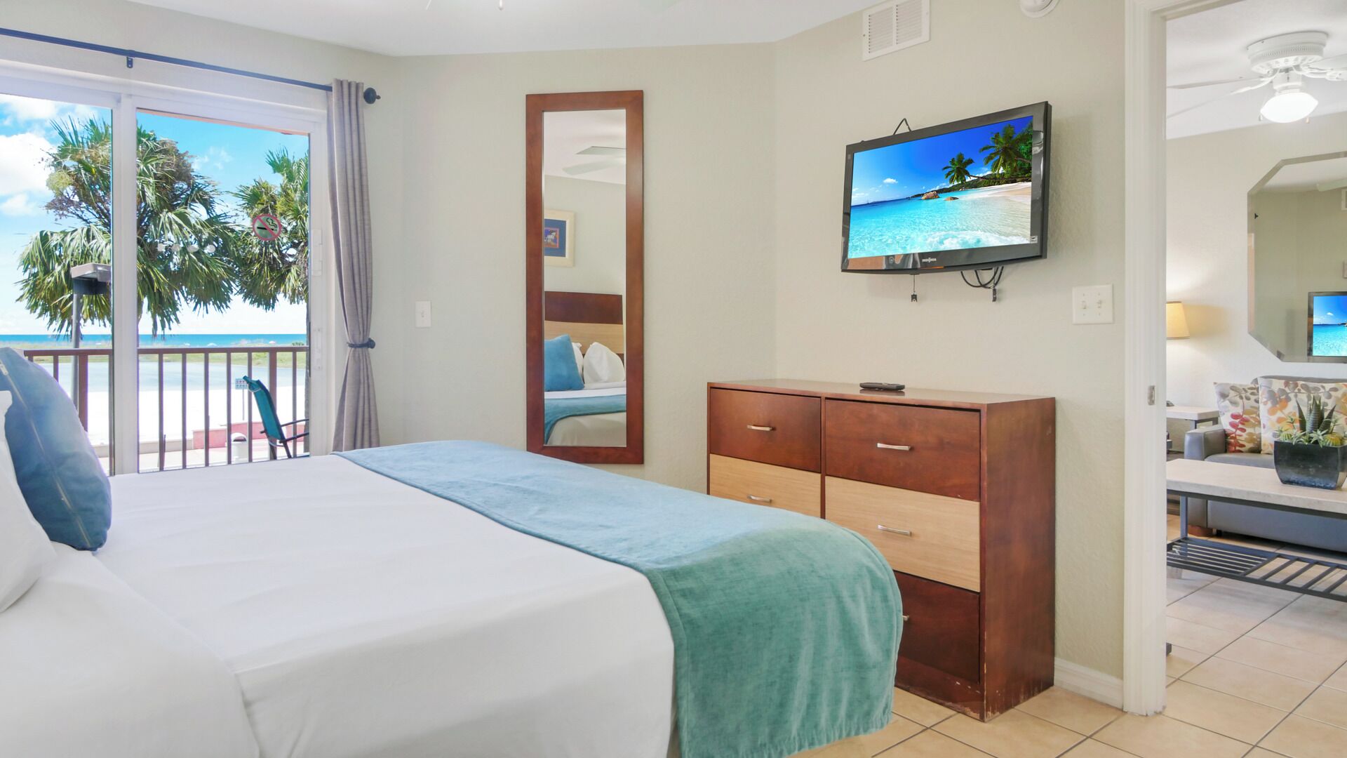 2 slaapkamers, een strijkplank/strijkijzer, gratis wifi, beddengoed