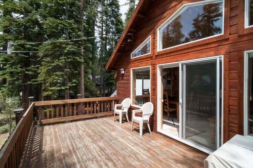 Beautiful Tahoma retreat, comes w/ Meeks Bay beach pass, walk to Sugar Pine Park