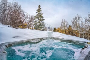 Outdoor spa tub - Gondola House | Watch the Gondola From the Hot Tub! | Separate Carriage House (Steamboat Springs)