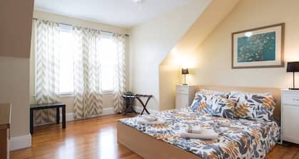 Salem 3rd floor 3BR Apartment