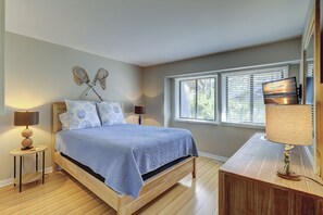 4 soverom, strykejern/-brett, reiseseng for barn og wi-fi (inkludert)