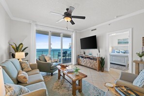 Smart TV, DVD player, books