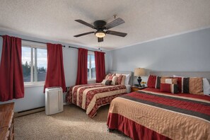 2 bedrooms, desk, iron/ironing board, free WiFi - 2BR Ski-In/Ski-Out Condo, Snowshoe Resort (Snowshoe)
