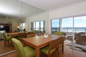 Dining - DR 1403- Beautiful Oceanfront Condo at Duneridge Resort. Sleeps 6. (Wrightsville Beach)