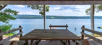 Crystal Waters - Disfrute de hermosos amaneceres sobre Keuka lago!