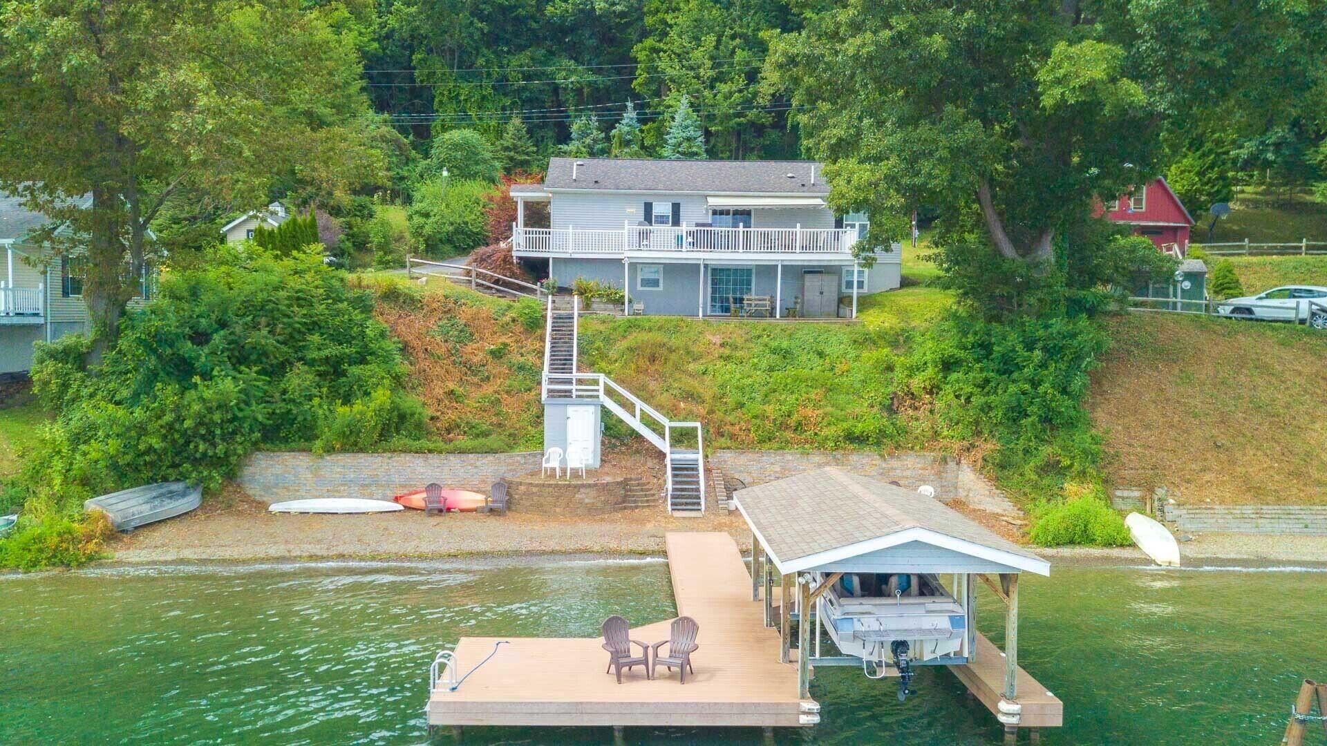 Crystal Waters - Enjoy Beautiful Sunrises on Keuka Lake!