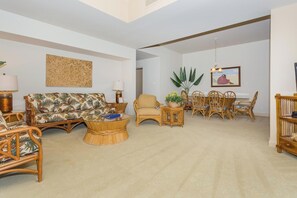 Télévision, lecteur de DVD, chaîne hi-fi