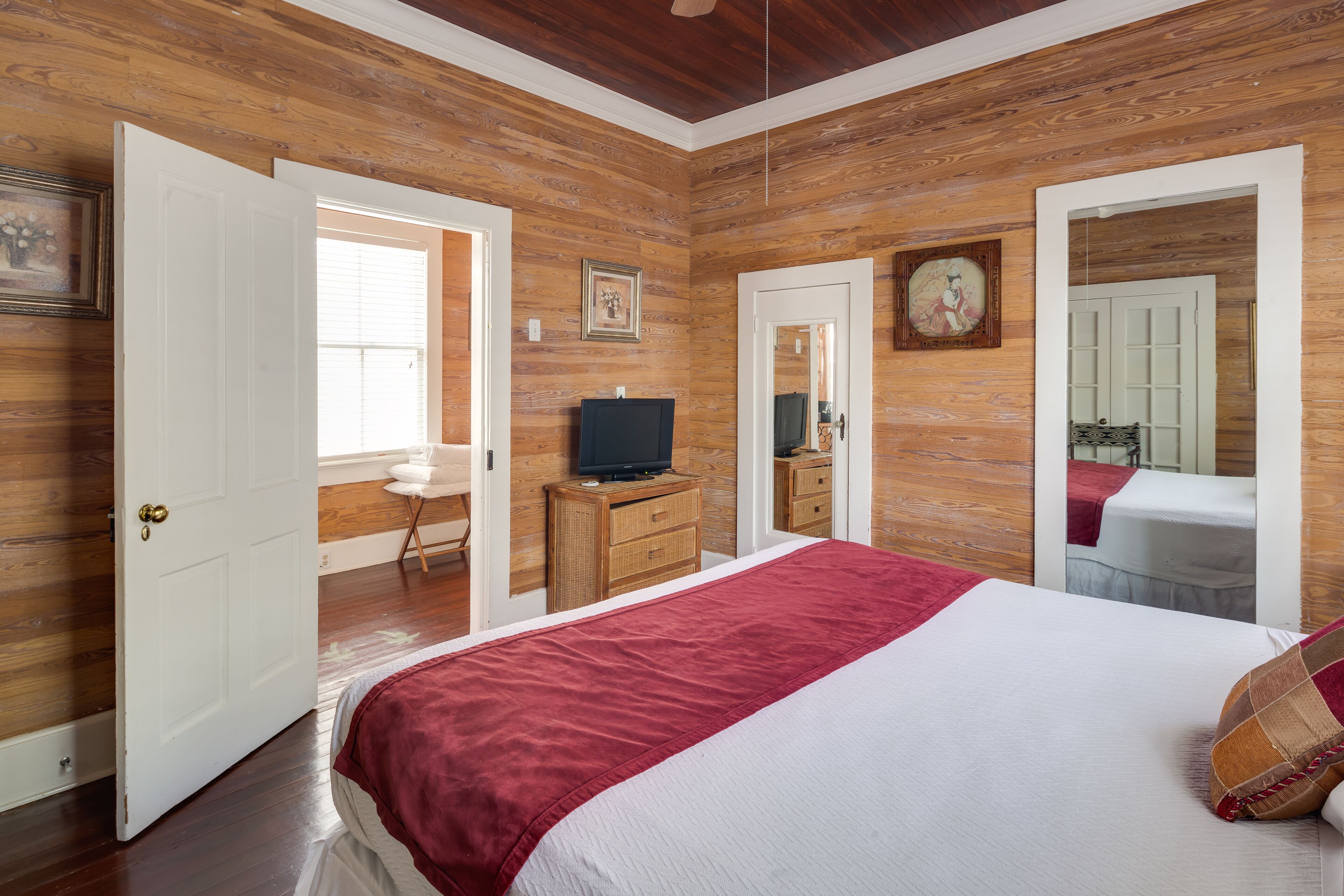 2 soverom, internettilgang og sengetøy