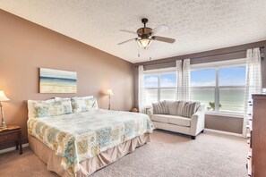 3 bedrooms, travel crib, WiFi, bed sheets