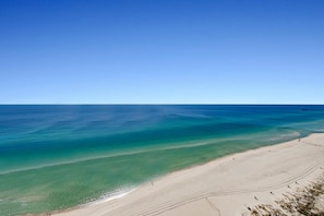 En la playa