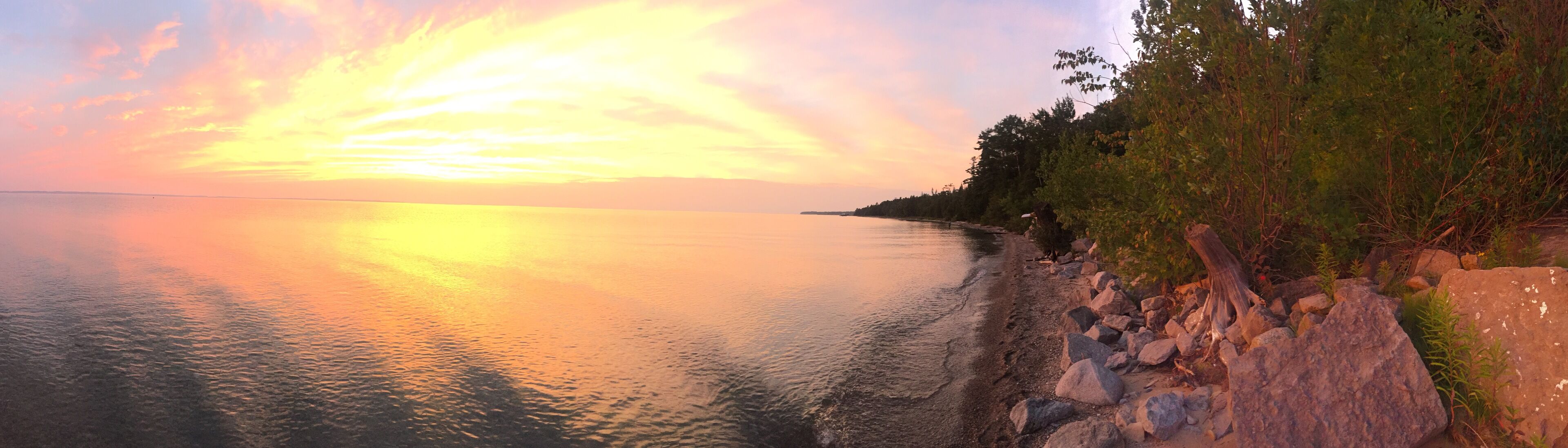 Lake Michigan Sunsets | 3 Bedroom | 15 Minutes to Torch Lake