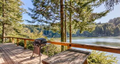 Dog-friendly lakefront home w/ convenient location & private deck