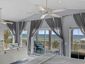 5 bedrooms, iron/ironing board, free WiFi, bed sheets