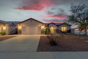 Exterior - Relaxing 4 Bedroom Home with Sparkling Heated Pool! (Queen Creek)