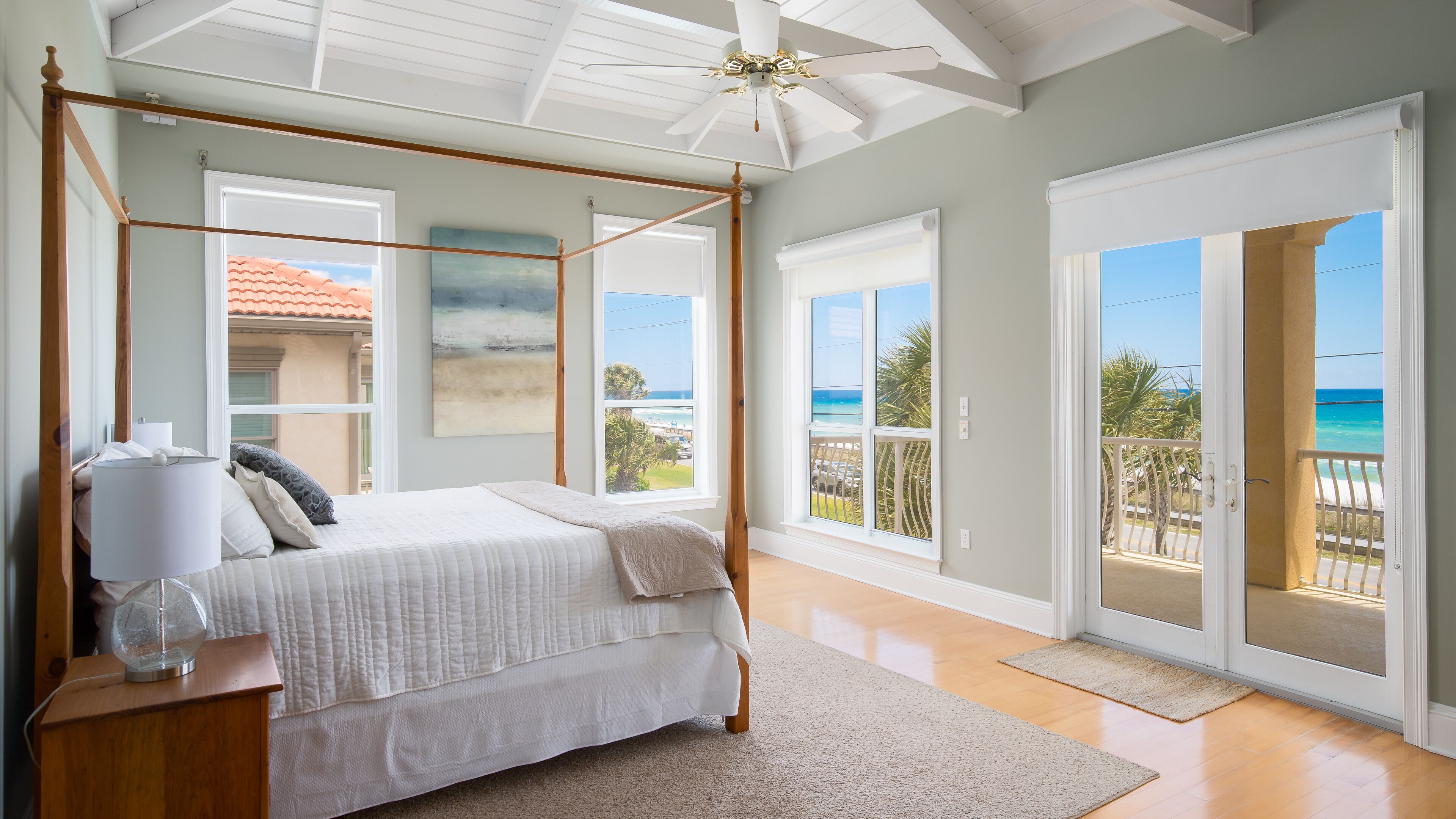 4 chambres, fer et planche à repasser, Wi-Fi gratuit, draps fournis